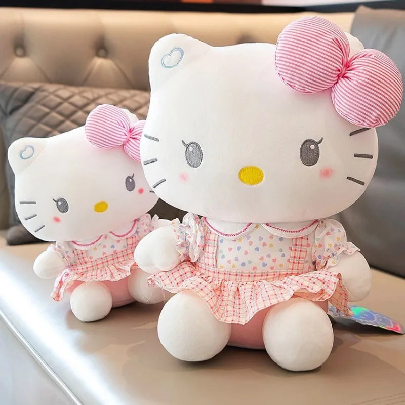 Hello Kitty im Kleid